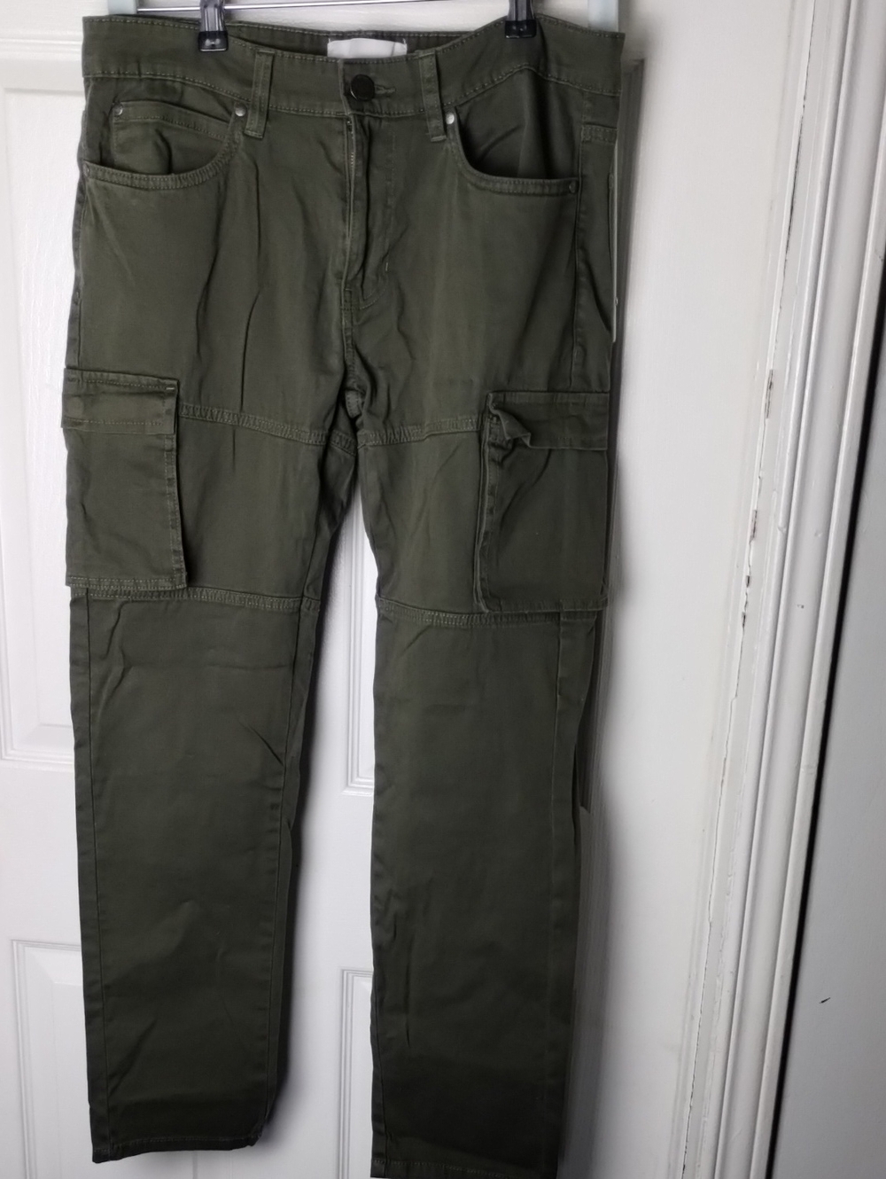 Women's s Olive Green Cargo Pants. New Without Tags